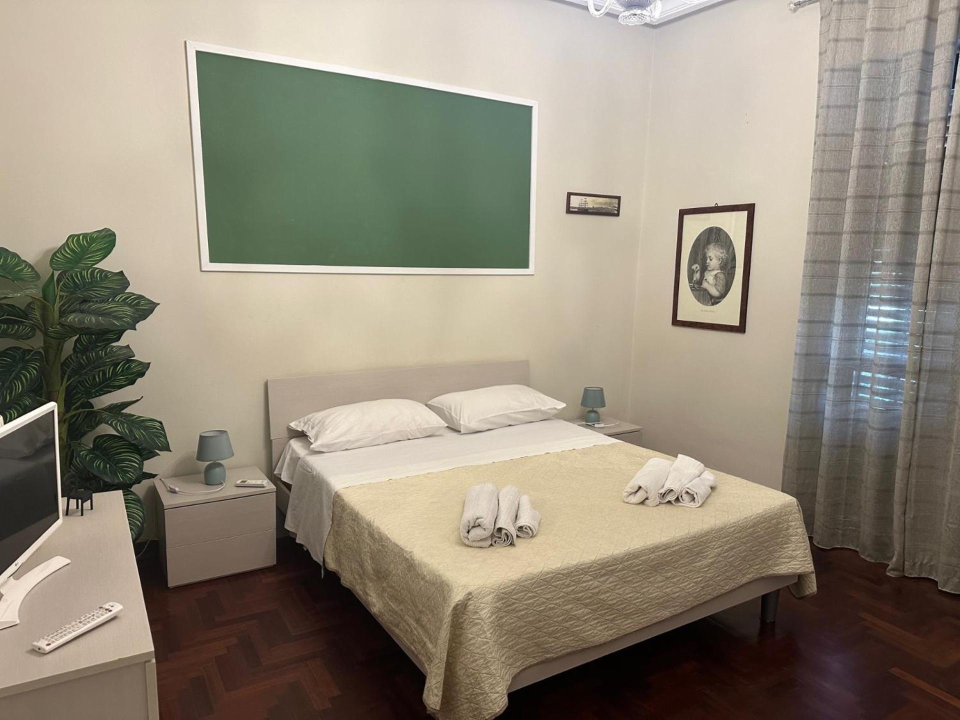 Apartament Dimora Di Maury A Due Passi Dai Trasporti E Da Ballaro Palermo Exterior foto